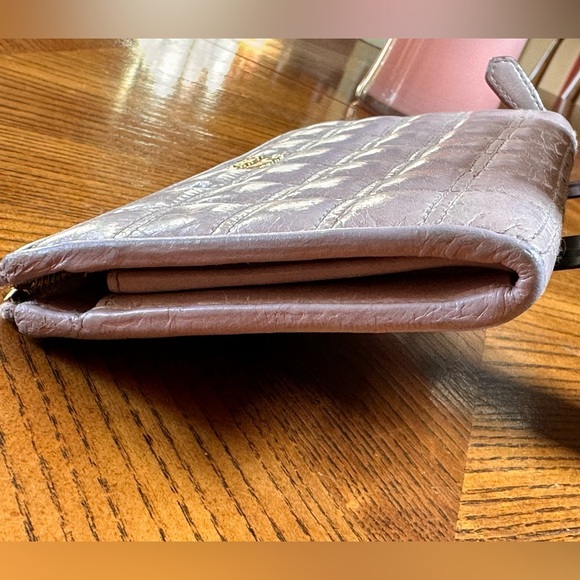 💯 Authentic Prada Quilted Zipped Long Wallet - Picture 2 of 7